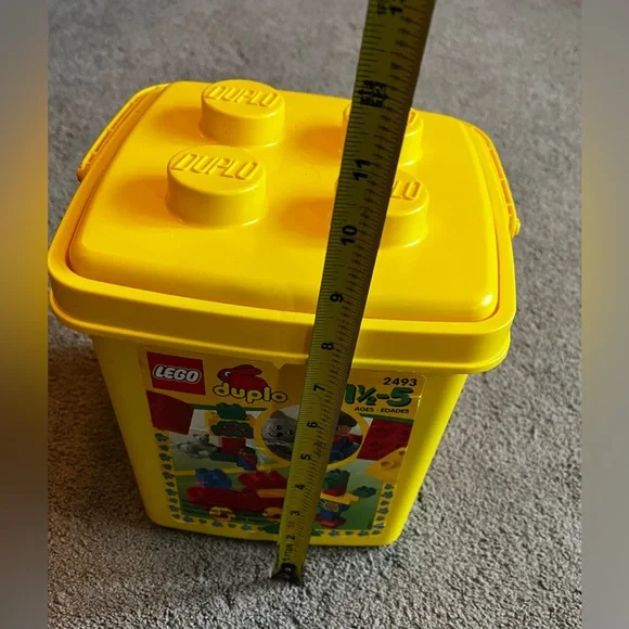 Vintage 1998 Lego Duplo Assortment of Pieces with Yellow Carrying Case - Picture 10 of 10